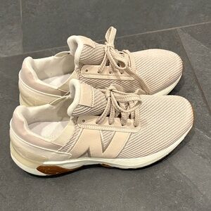 New Balance Women's Beige and White Sneakers 1440
